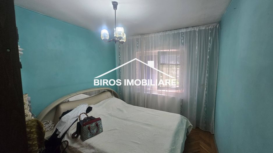 3 camere Brazda lui Novac - Sc.23 - Poză 2