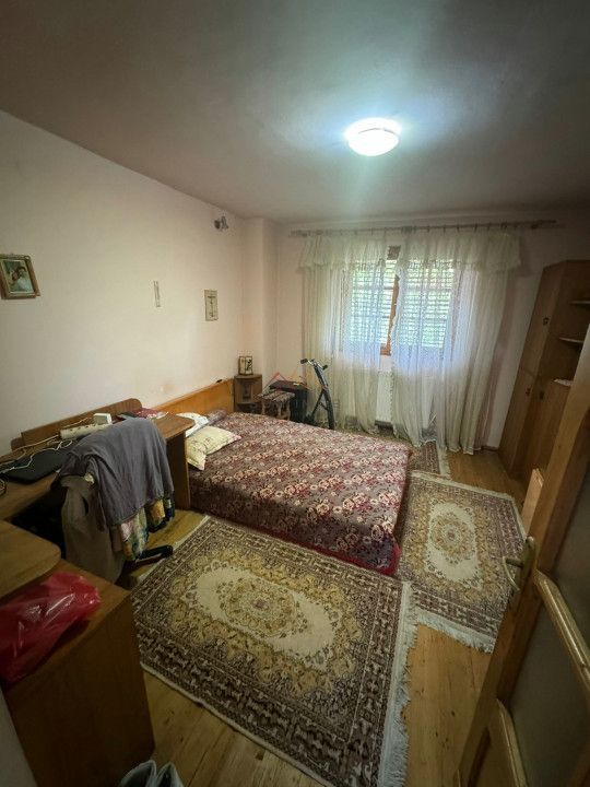 Casa 3 camere + Anexe, garaj, teren 2500 m2, an 1974, CT, Magurele, PH - Poză 15