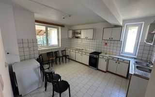 CASA DE INCHIRIAT I CISNADIE I SPATIU EDUCATIONAL - Poză 35