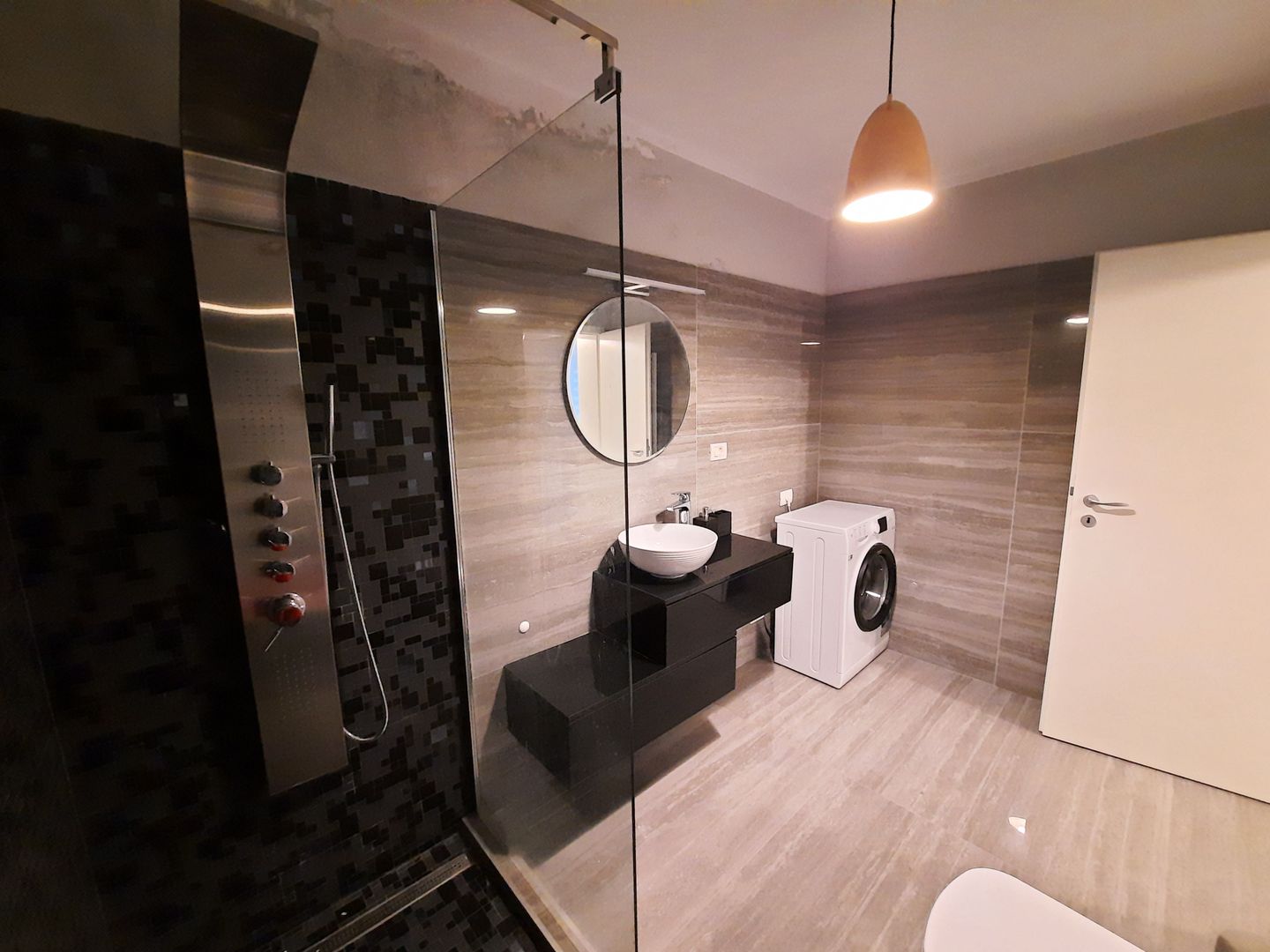 Apartament frumos cu loc de parcare si terasa 40mp - Poză 11