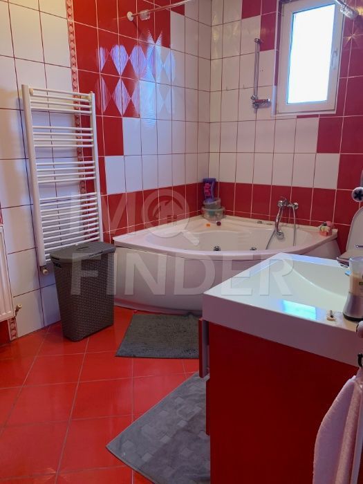 Apartament in vila cu Gradina zona Andrei Muresanu - Poză 9