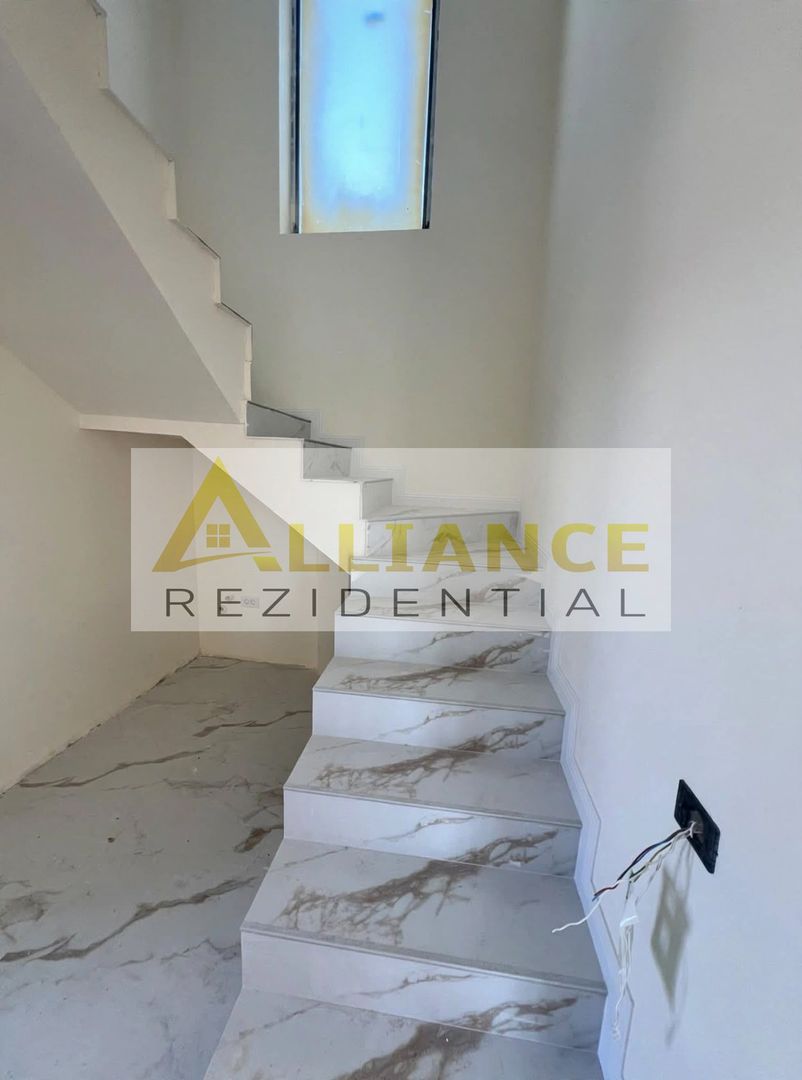 Casa Individuala - 4 camere - 300 MP TEREN-STR.MIORITA - Poză 7