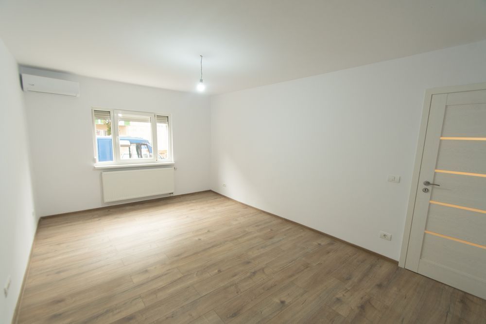 Soarelui | 2 Camere | Decomandat | Renovare completă | Centrală proprie - Poză 1
