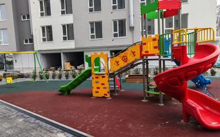 Vânzare, apartament, 2 camere + living, strada Soarelui, Botanica - Poză 1