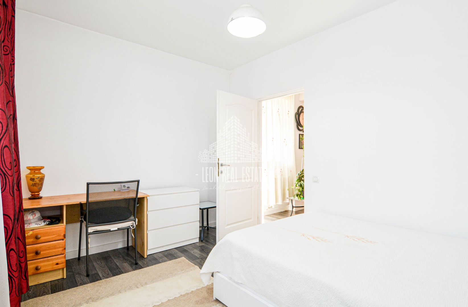 Apartament cu 2 dormitoare si loc de parcare in Floresti, zona Terra - Poză 9