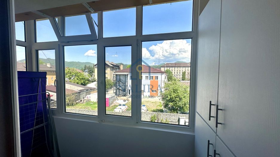 Apartament 3 camere de închiriat – zonă centrală - Poză 6