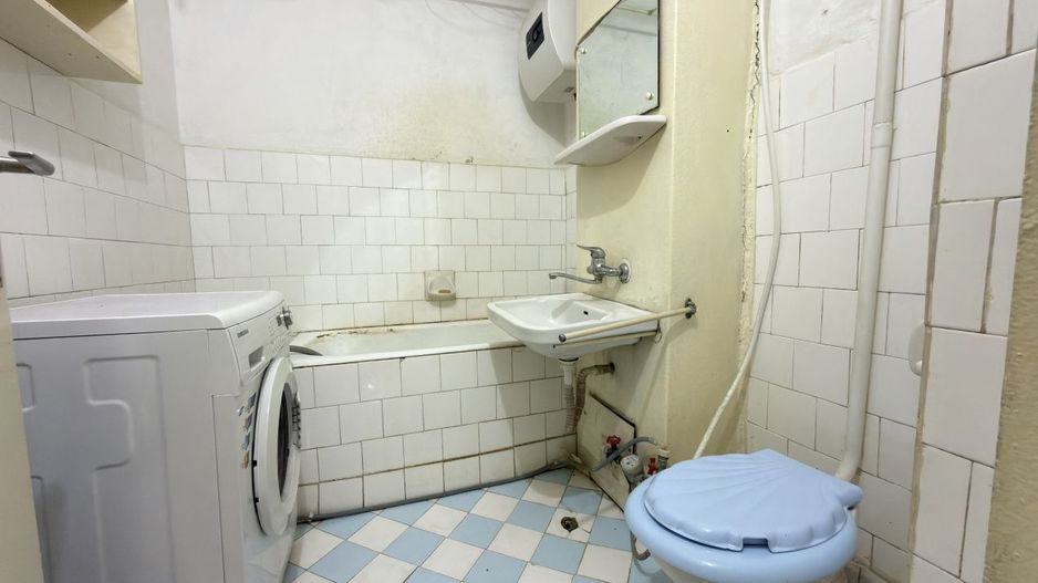 Apartament 3 camere MV1 Str. Gladiolei 6 Etaj III - Carei - - Poză 8