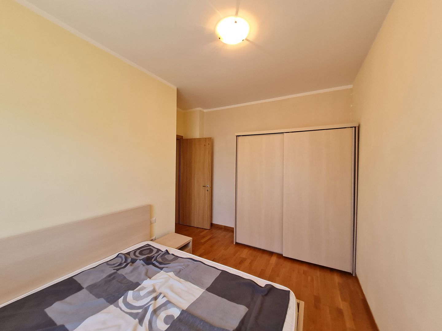 Apartament 3 camere în imobil nou - Poză 28