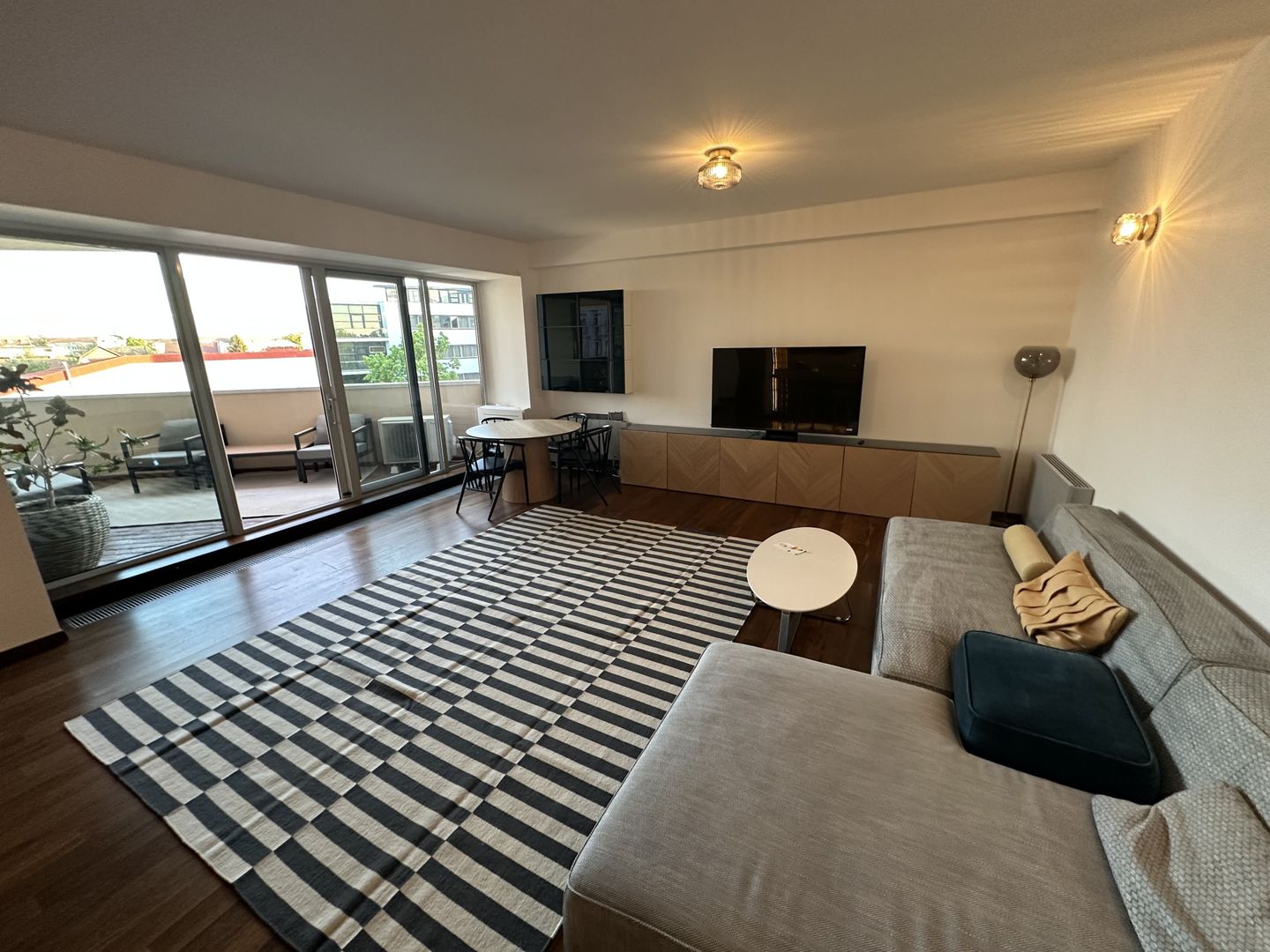 Apartament 3 camere cu parcare subterana - Poză 14