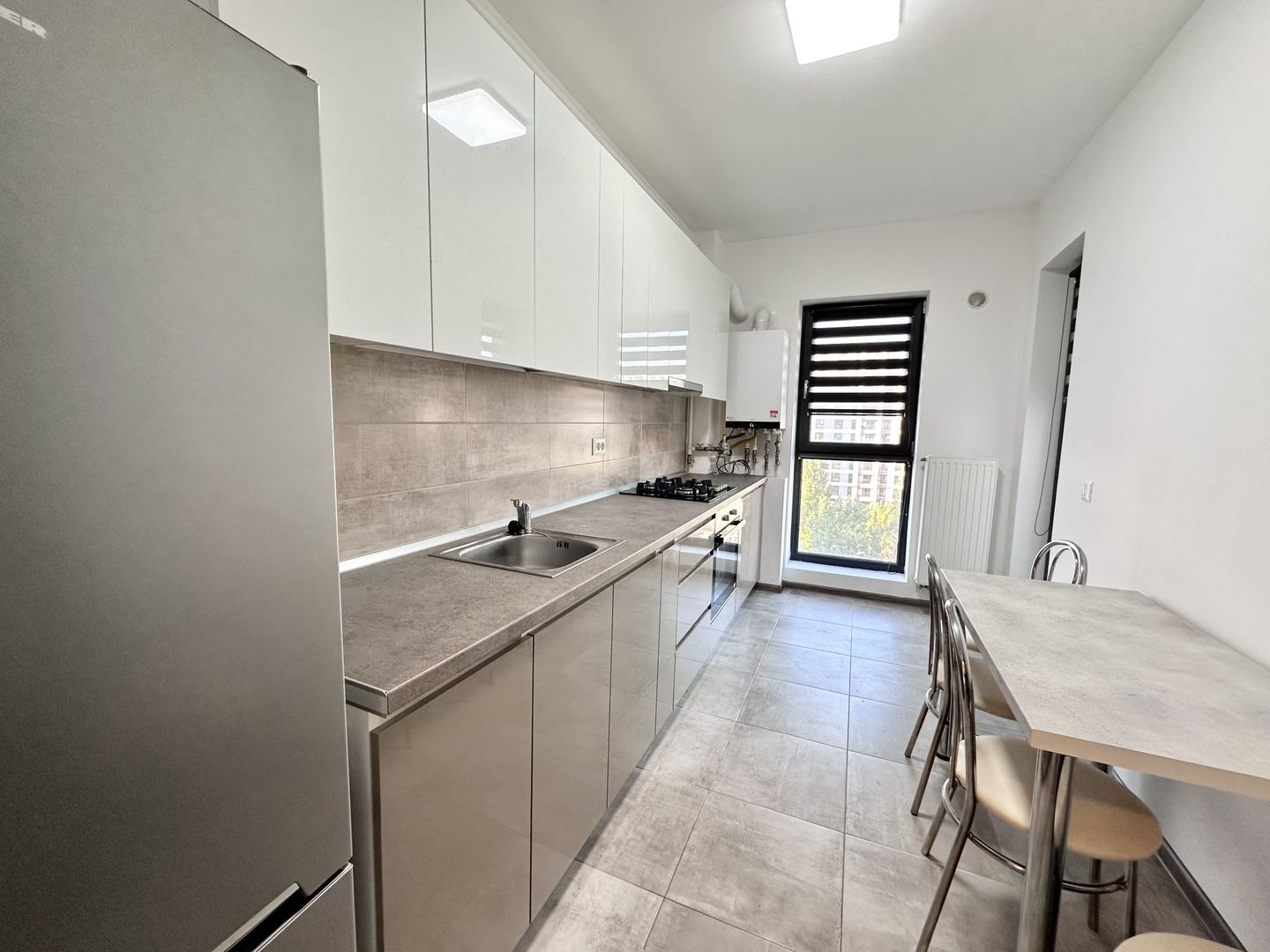 Apartament 2 camere - Exigent Plaza Residence Faza 4 + parcare - Poză 10