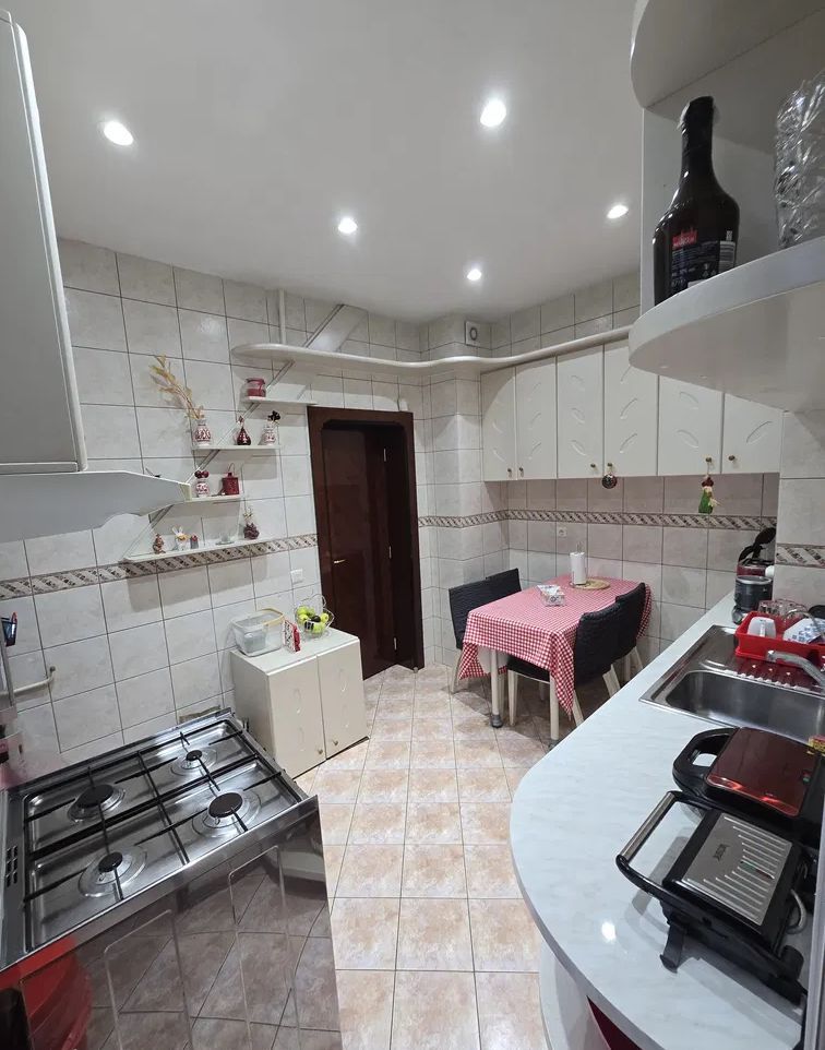De vanzare Apartament 4 camere Vasile Lascar, Central, Creditabil - Poză 6