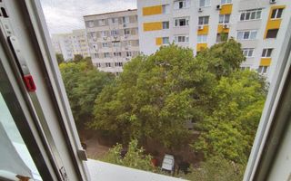 APARTAMENT 3 CAMERE-BARCA - Poză 12