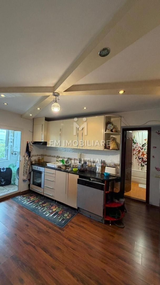 Apartament 2 camere decomandat – mobilat și utilat, zona Hotvon - Poză 6