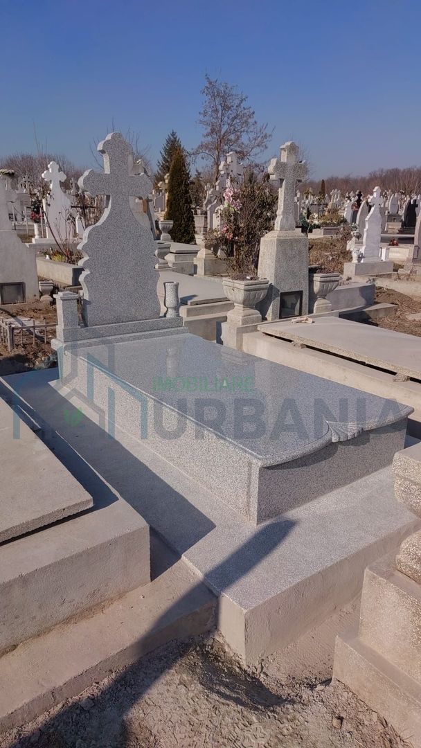 Loc de veci, lucrare din granit masiv, zona 737 Iași - Poză 1