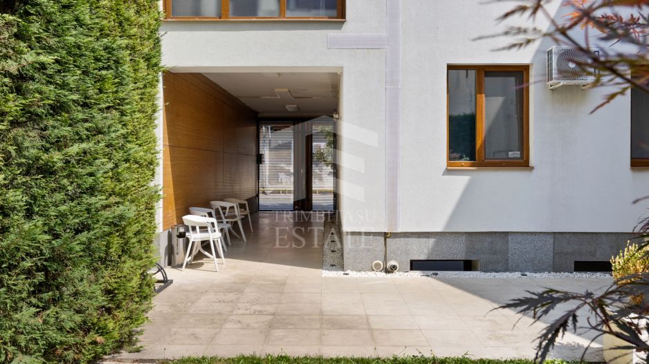 Casa / Vila  | 670MP Utili | Curte | Pozitie Centrala | COMISION 0% - Poză 2