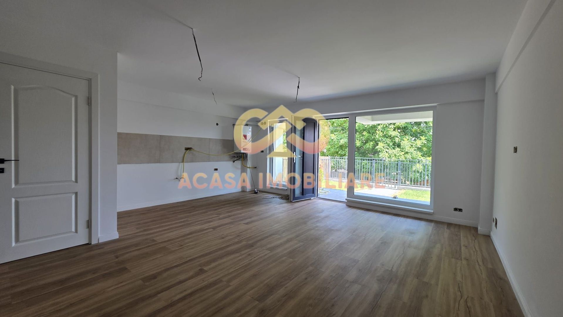 APARTAMENT 3 CAMERE PE 2 NIVELE  CU GRADINA  VALEA LUPULUI - Poză 13
