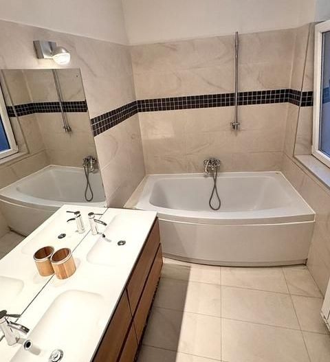 Apartament spațios și luminos într-o vilă interbelică –  Budapesta / Tineretului - Poză 7