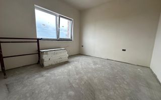 Triplex in Sacalaz |  Finisaje premium | 3 camere | Asfalt | 2 terase - Poză 3