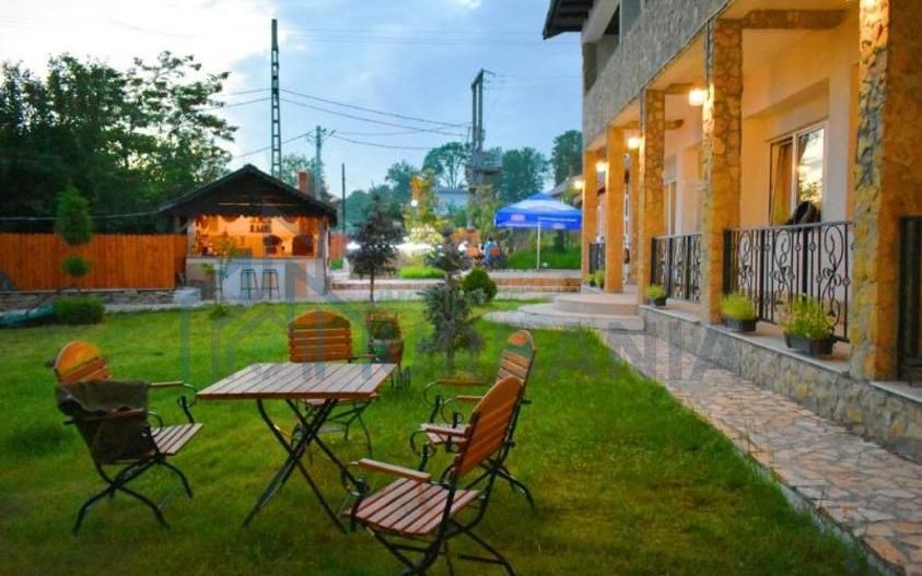 Închiriere clădire 850 mp utili, 15 camere cu baie proprie, Poiana (Schitu Duca) – ideală pentru cămin bătrâni, centru recuperare, pensiune - Poză 9