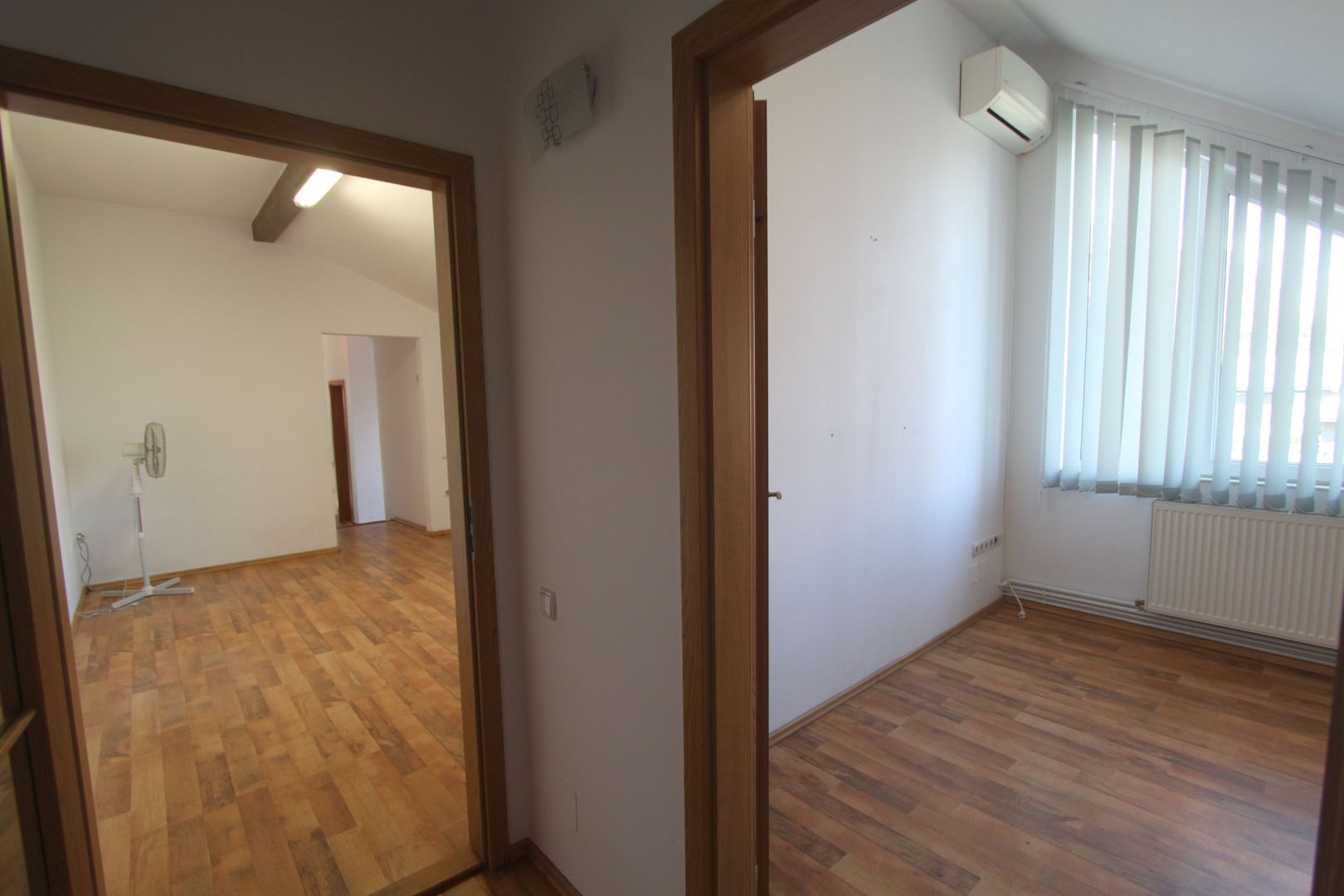 Birouri la casa - 120 mp, zona Circumvalatiunii - Poză 21