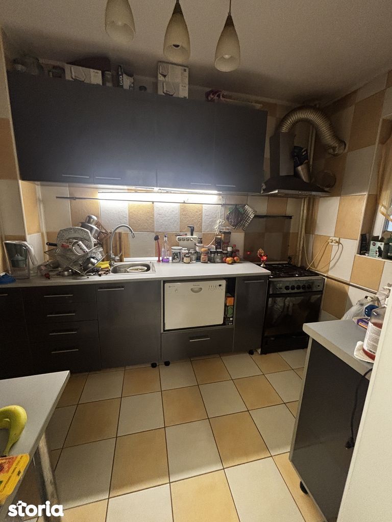 Vânzare apartament 3 camere Drumul Taberei – spațios - Poză 10