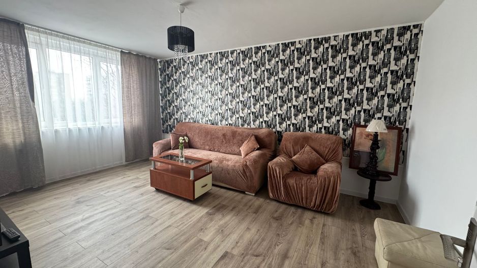 Apartament 3 camere de inchiriat, loc de parcare, Raul Doamnei- Pet Friendly - Poză 1