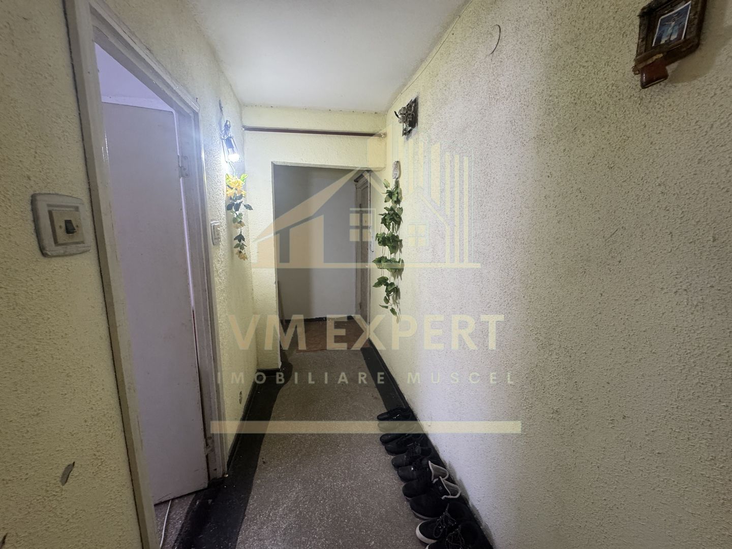 APARTAMENT 2 CAMERE ETAJ 2 GRUI CAMPULUNG - Poză 9