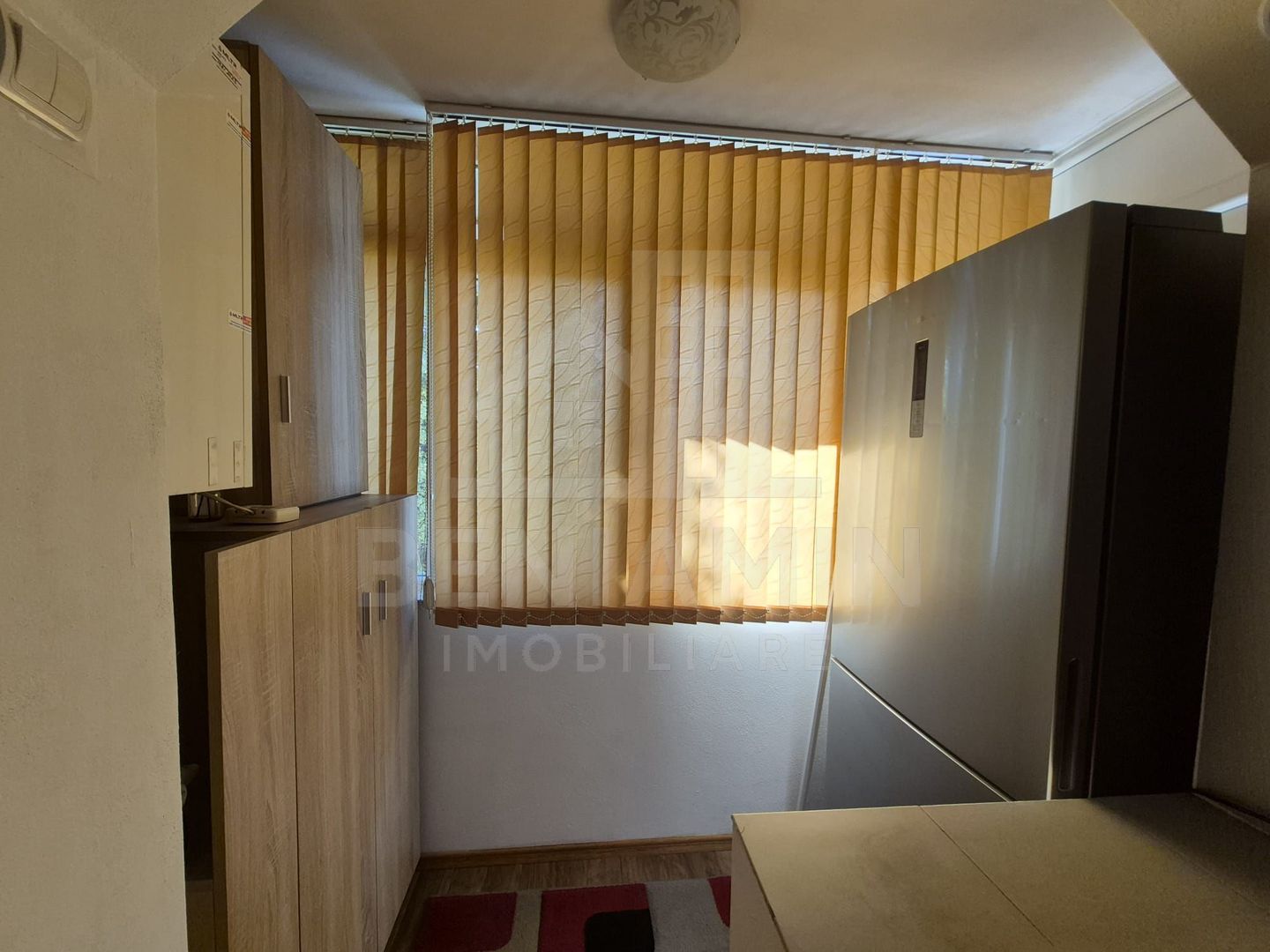 3Camere-50mp-Etaj3- Centrala Termica-50mp-Aer Conditionat-Cv9-Materna - Poză 4