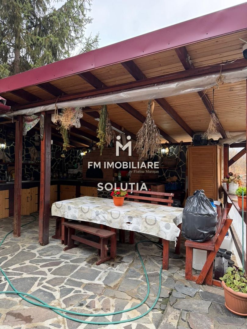 Casă de  vânzare cu vedere panoramică - Poză 21