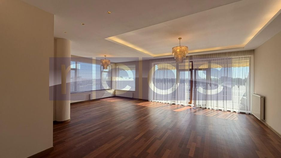 INCHIRIERE 4 CAMERE LUX | 200MP | NEMOBILAT | LOC PARCARE | VEDERE LAC - Poză 1
