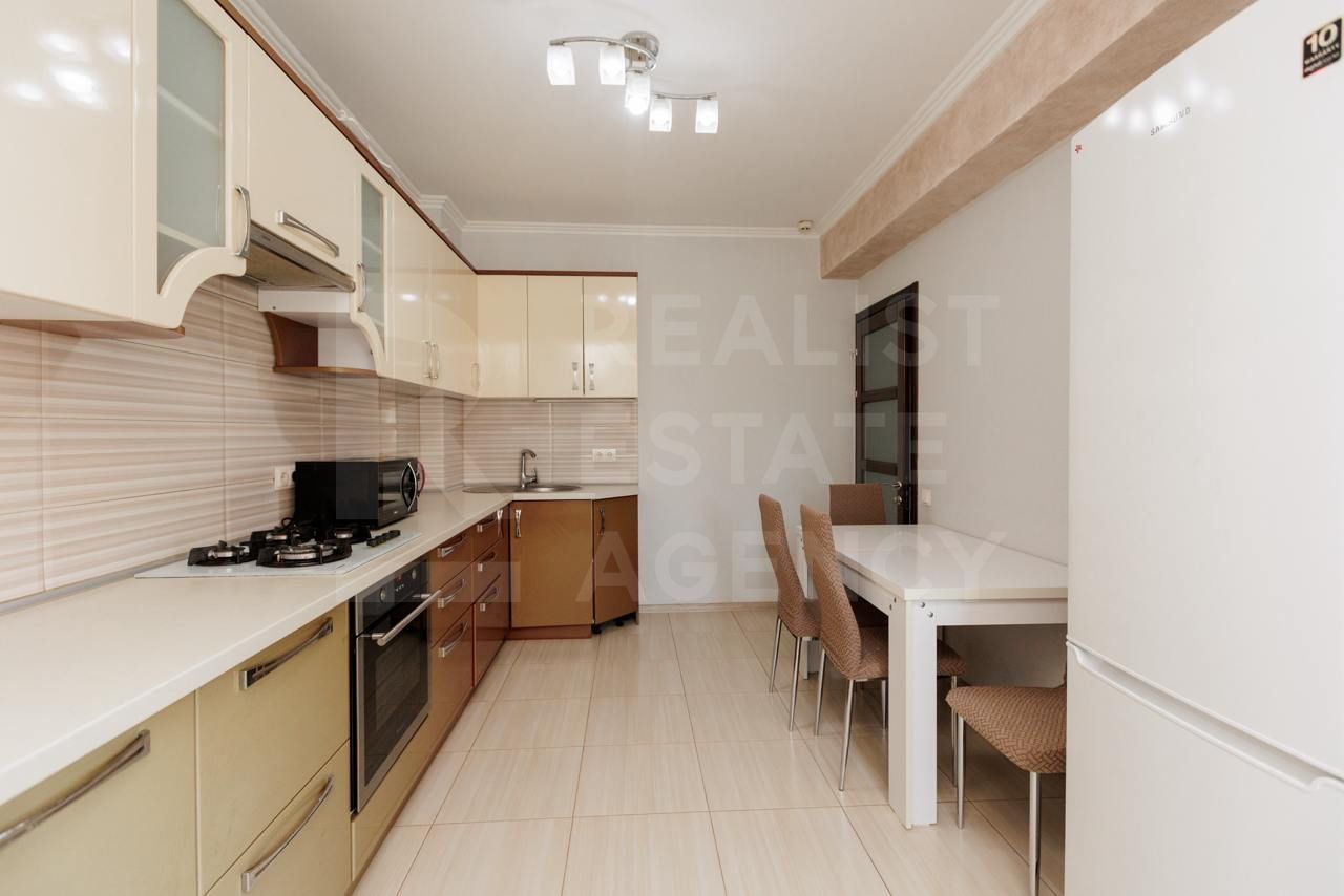 Vânzare, apartament, 2 camere, strada Valea Trandafirilor, Botanica - Poză 1