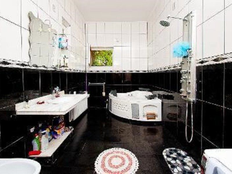 Casa P+1E si teren 370 mp, singur in curte - Piata Centrala - Poză 5