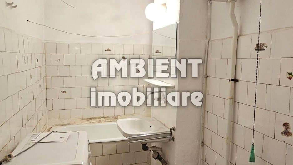 Apartament cu 3 camere si boxa, etaj 2, zona CENTRU - BIG; - Poză 9