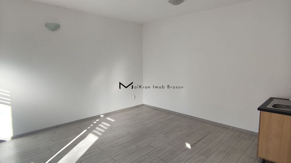 Apartament de inchiria 400 Centrul Civic - Poză 5