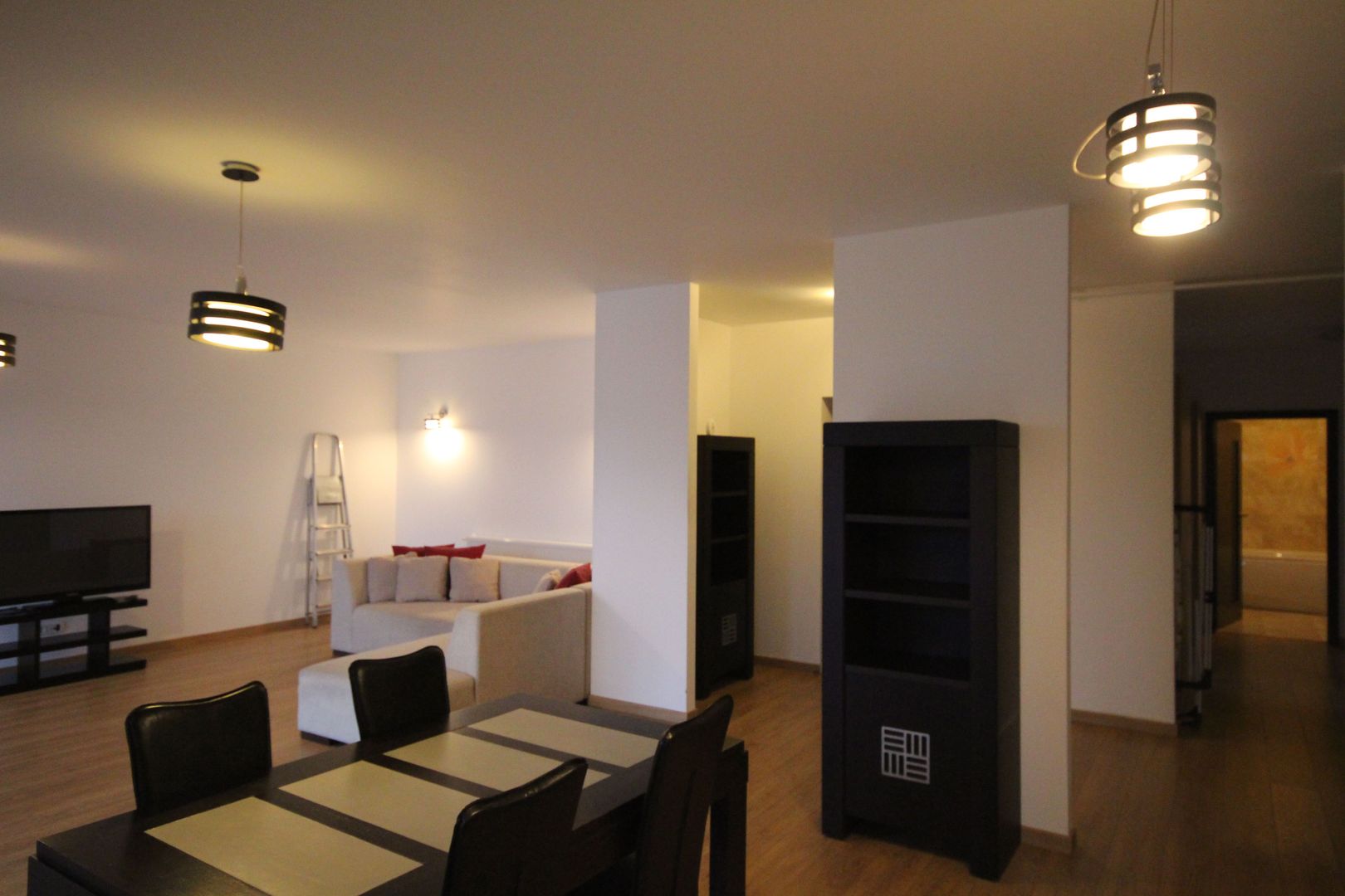 Spațios 4 camere, zona Braytim - Poză 10