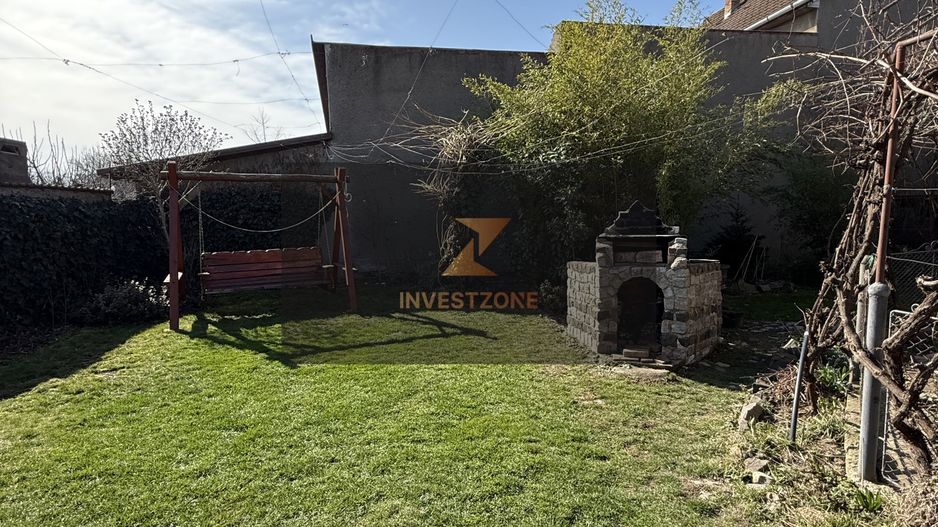 Apartament la casă cu curte proprie 311 mp și acces auto Ioșia, Oradea - Poză 3