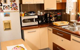 Casă/Vilă Ultracentrală Pașcani – Pe Colț – Ideal Business sau Locuință – Mobilată/Utilată - Poză 6