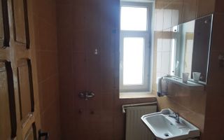 Închiriez spațiu comercial - Poză 9