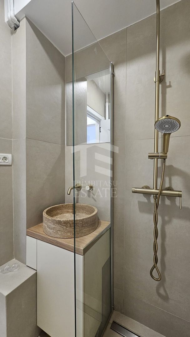 Unirii - Centru - 3 camere - Centrala proprie - mobila la comanda - Poză 7