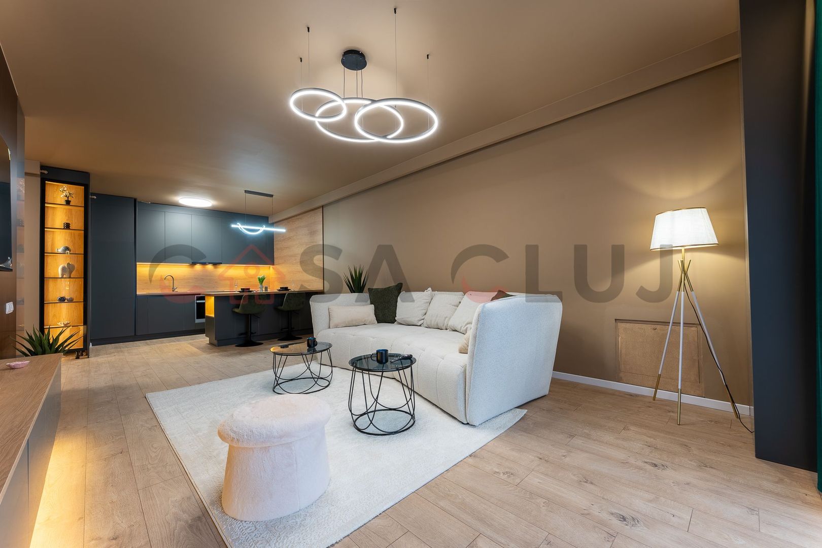 2 camere, suprafata generoasa,ready to move in - Poză 4