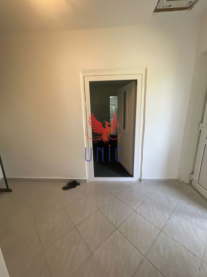 Casa cu teren de 1000 de mp -Radovan - Poză 16