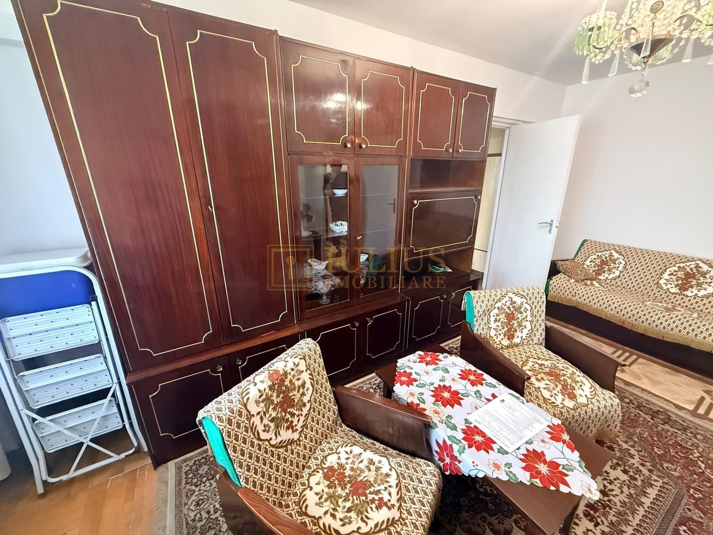 2 camere| cu vedere catre Bega-zona superba| apartament frumos, costuri mici| - Poză 8