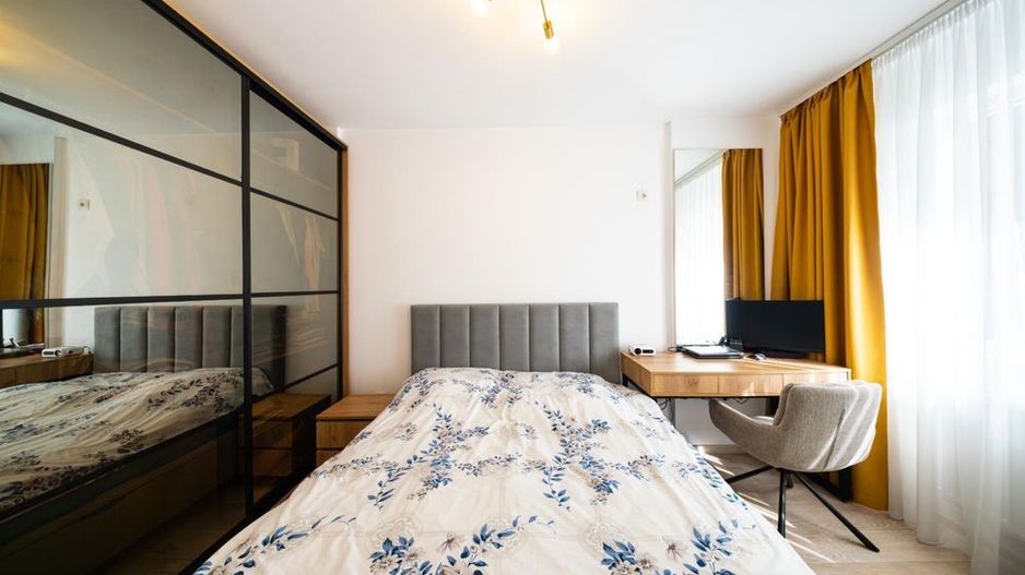 Apartament 3 camere, in mobil Lux tip boutique. Zona metrou Aparatorii Patriei. - Poză 5