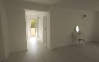 VANZARE VILA 5 CAMERE - DECOMANDATA- PADUREA  BANEASA - Poză 4