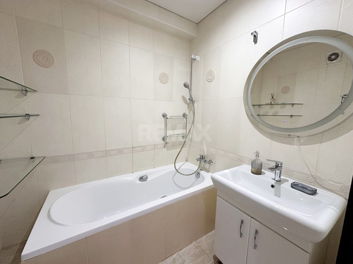 Se vinde apartament Codru - Poză 4