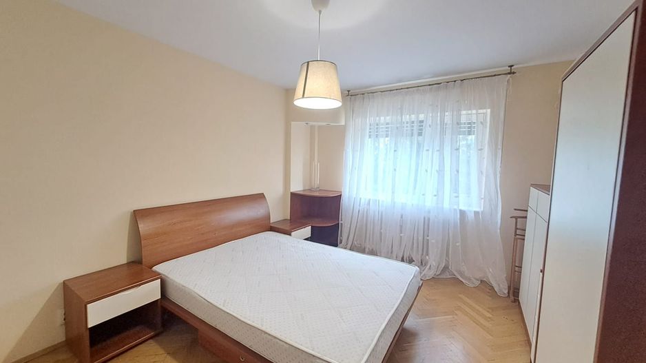 Apartament 3 camere Metrou 1 Mai - Poză 3