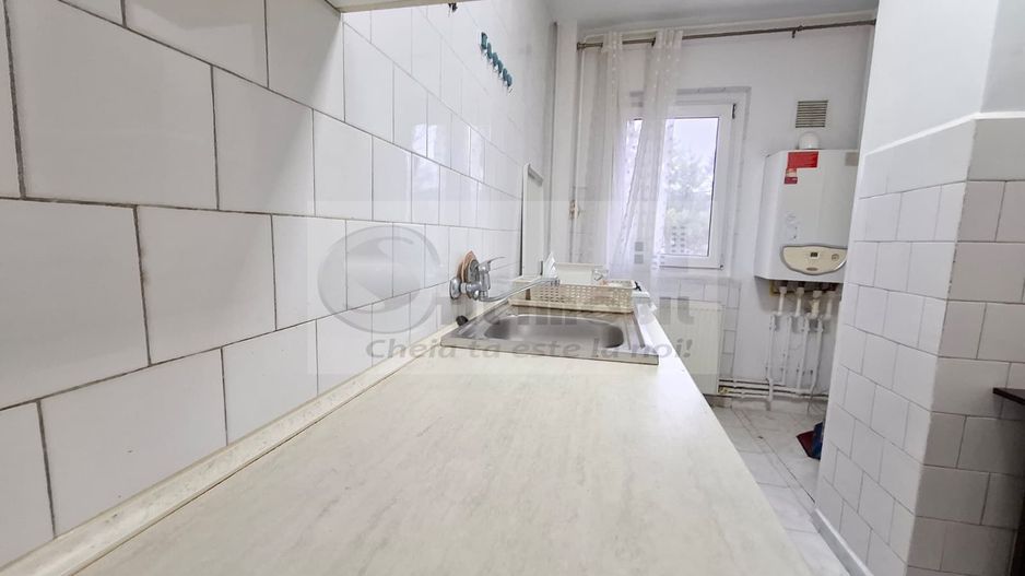 Liber, apartament 2 camere decomandat, 55 mp, Cug la bulevard - Poză 9