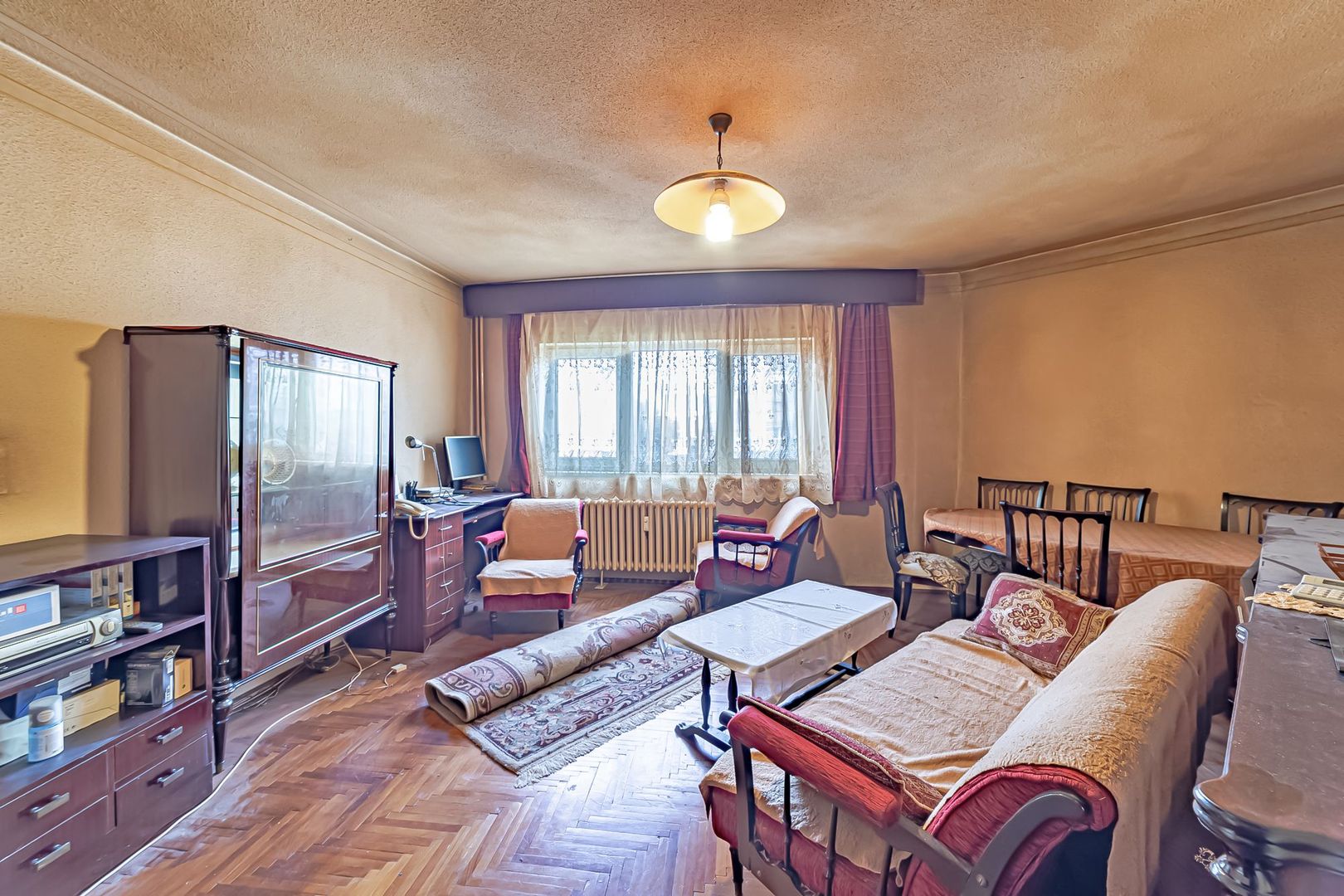 Apartament spațios în zona Banu Mărăcine - Poză 3