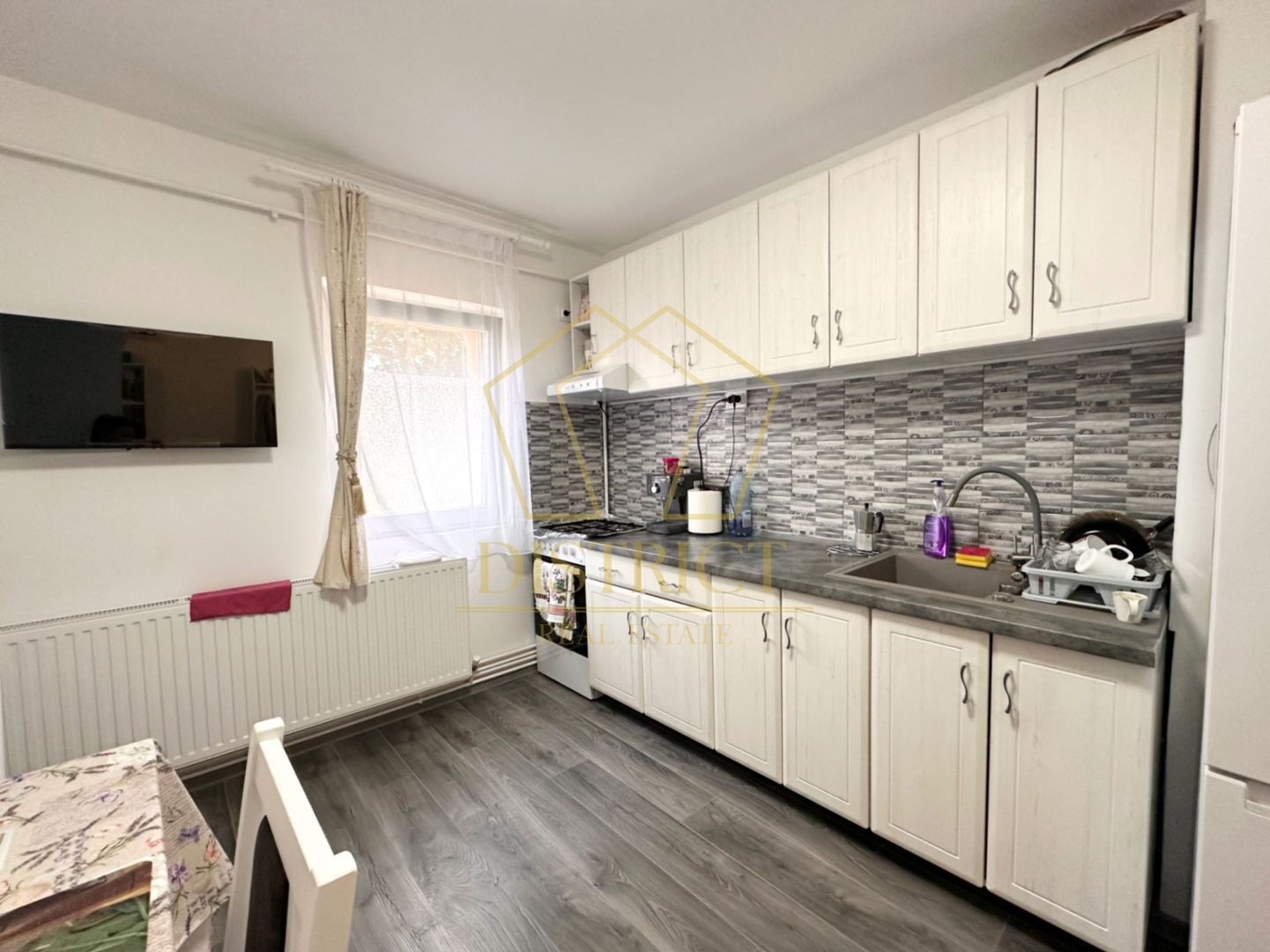Apartament deosebit cu 2 camere | Zona Sagului | Parter - Poză 9