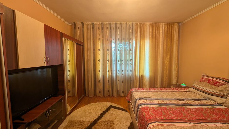 Vila spațioasă 6 camere cu teren generos – Ferentari – Preț excelent! - Poză 15